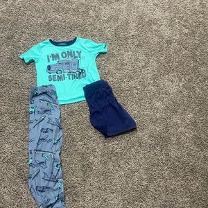 Carters boys size 8 pajama set
